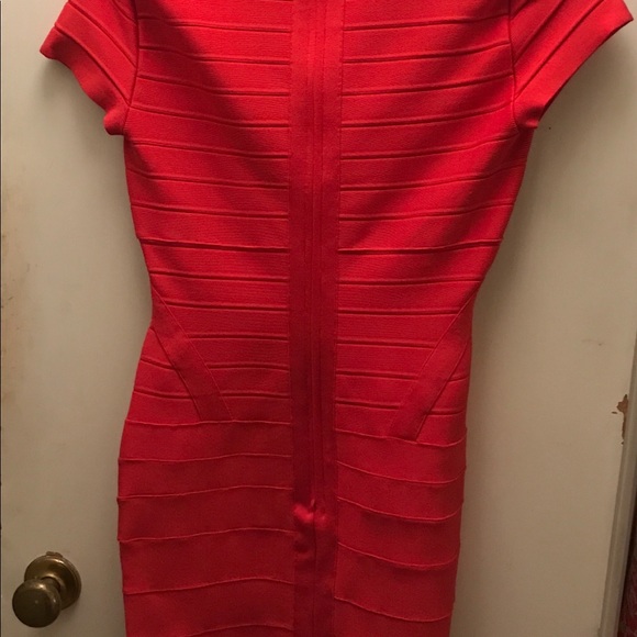 Original never worn Herve Leger Coral Dress Size M - Picture 3 of 5